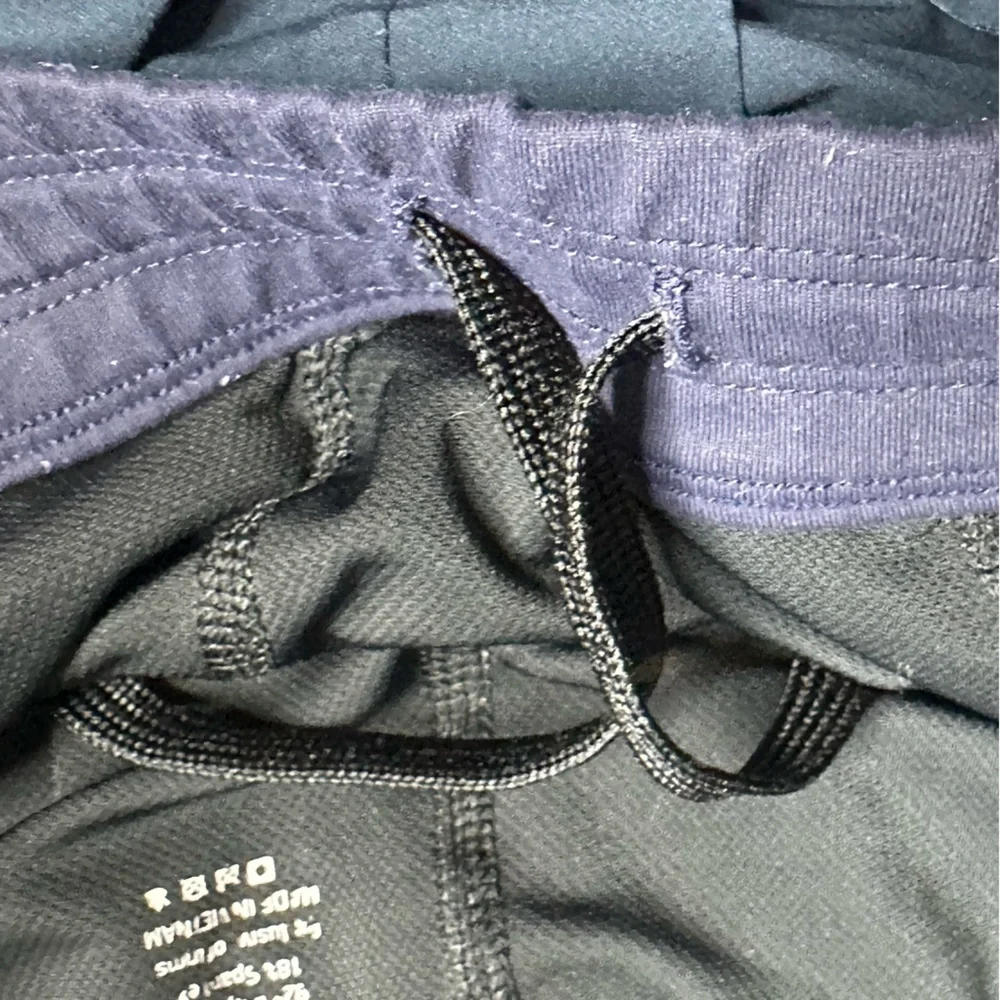 Public Rec Flex Shorts 36 navy blue pockets lined athletic workout Athleisure